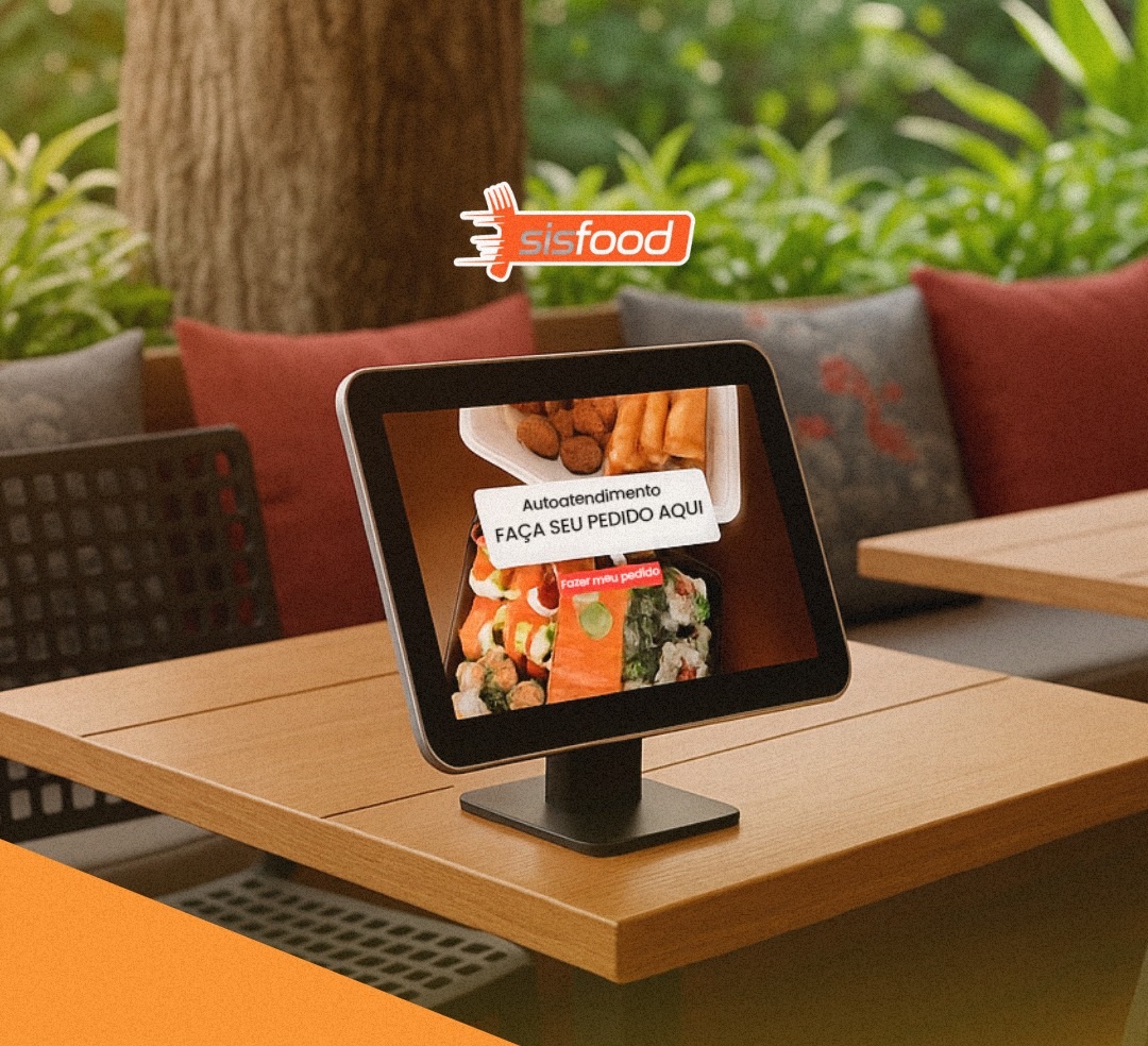 Tablet de autoatendimento na mesa de restaurante